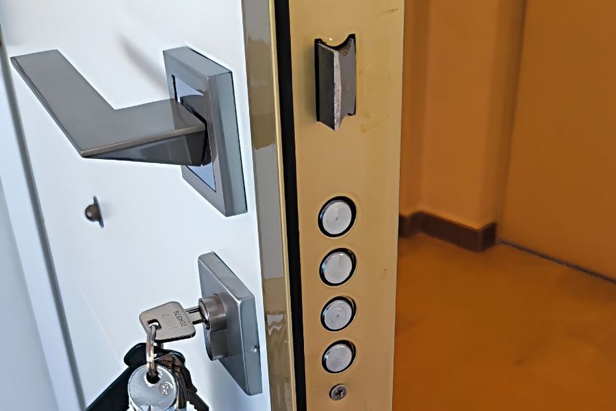 Mejora de la seguridad de la cerradura de una vivienda en Sant Celoni
